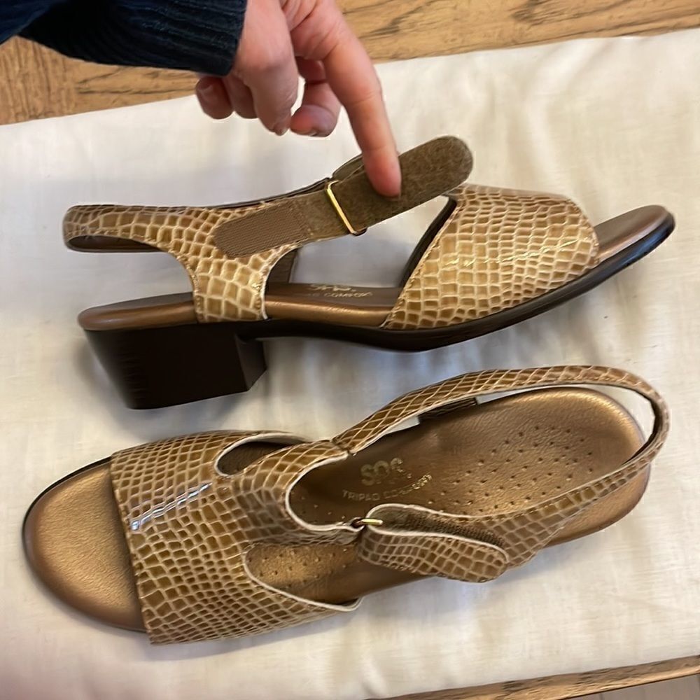 SAS SUNTIMER BEIGE CROC SANDALS. NEW - Picture 6 of 11